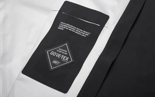 W RACE GORE TEX COAT